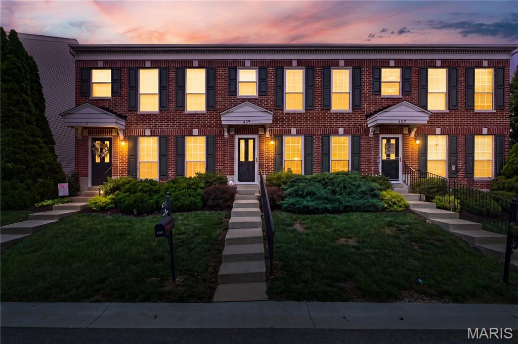 Estates At Parkview Two The - Residential