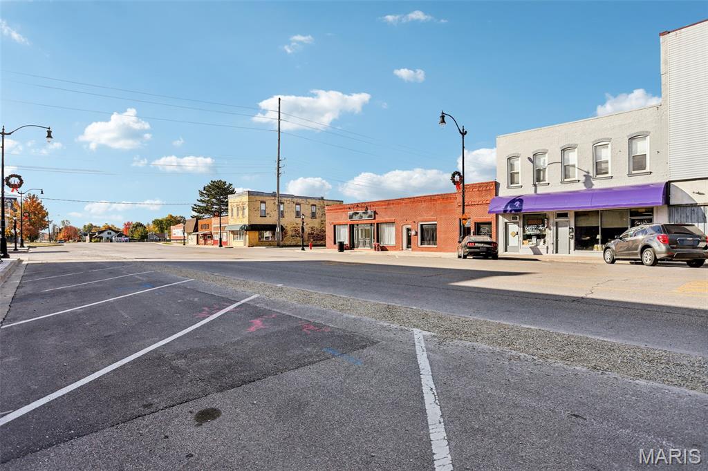 Litchfield - Commercial Sale