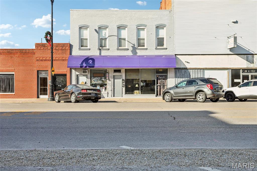 Litchfield - Commercial Sale