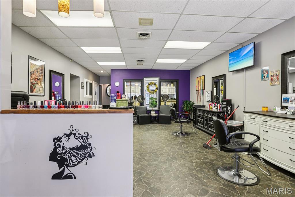 Litchfield - Commercial Sale