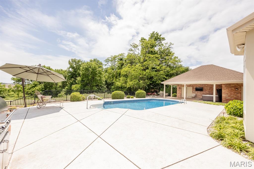Landings/Far Oaks - Residential