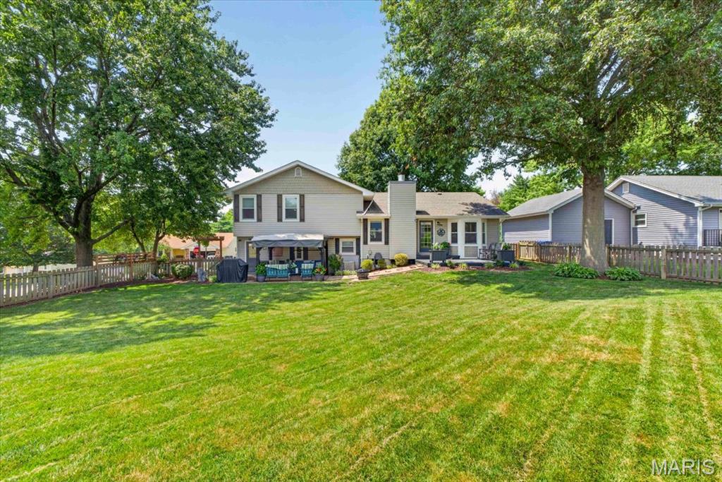 Country Manor - Residential