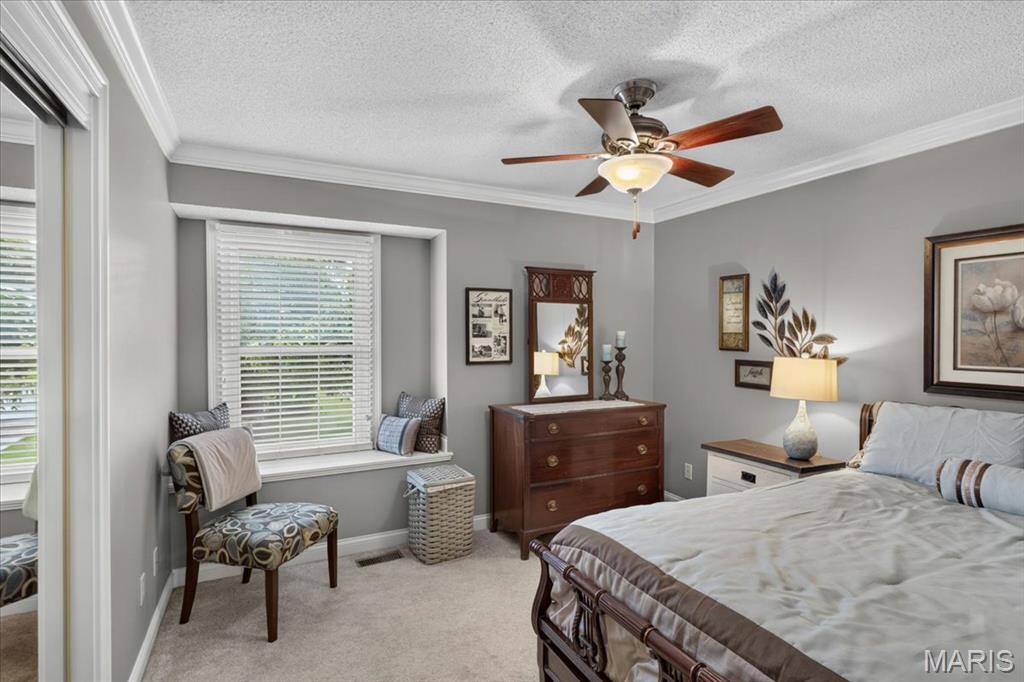 Country Manor - Residential