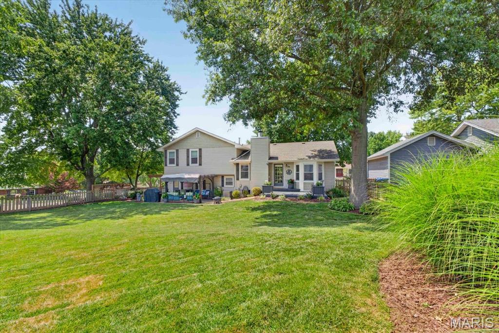 Country Manor - Residential