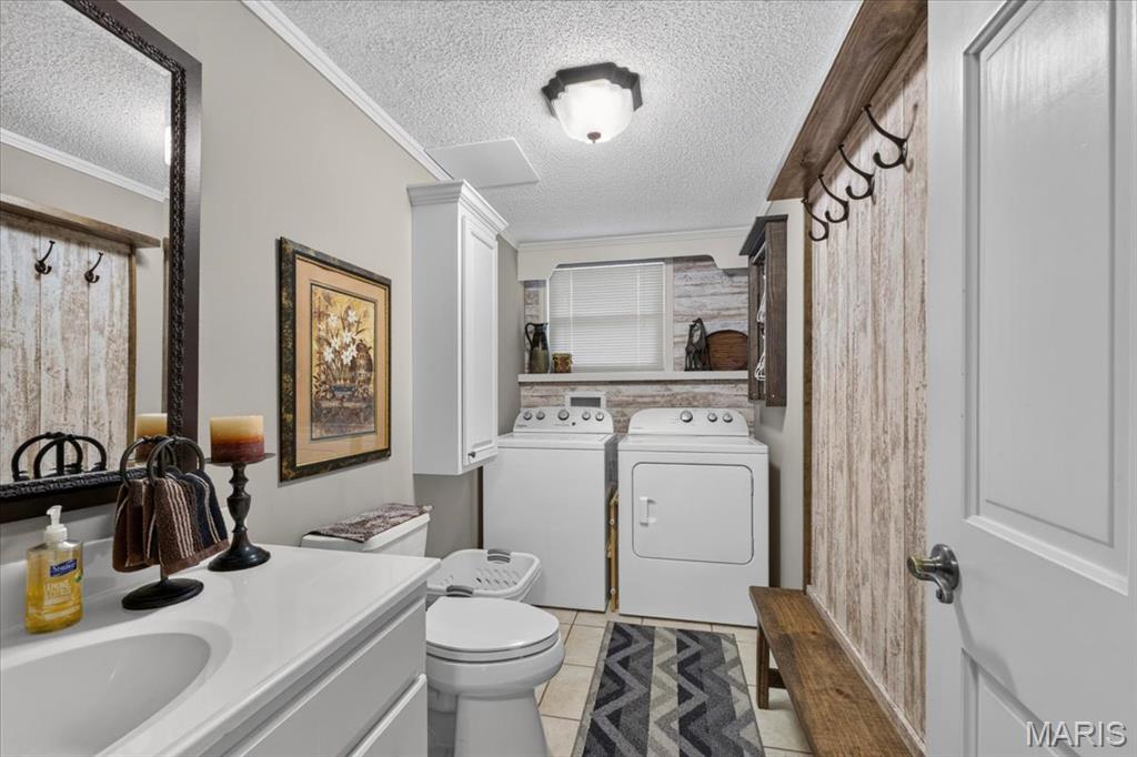 Country Manor - Residential