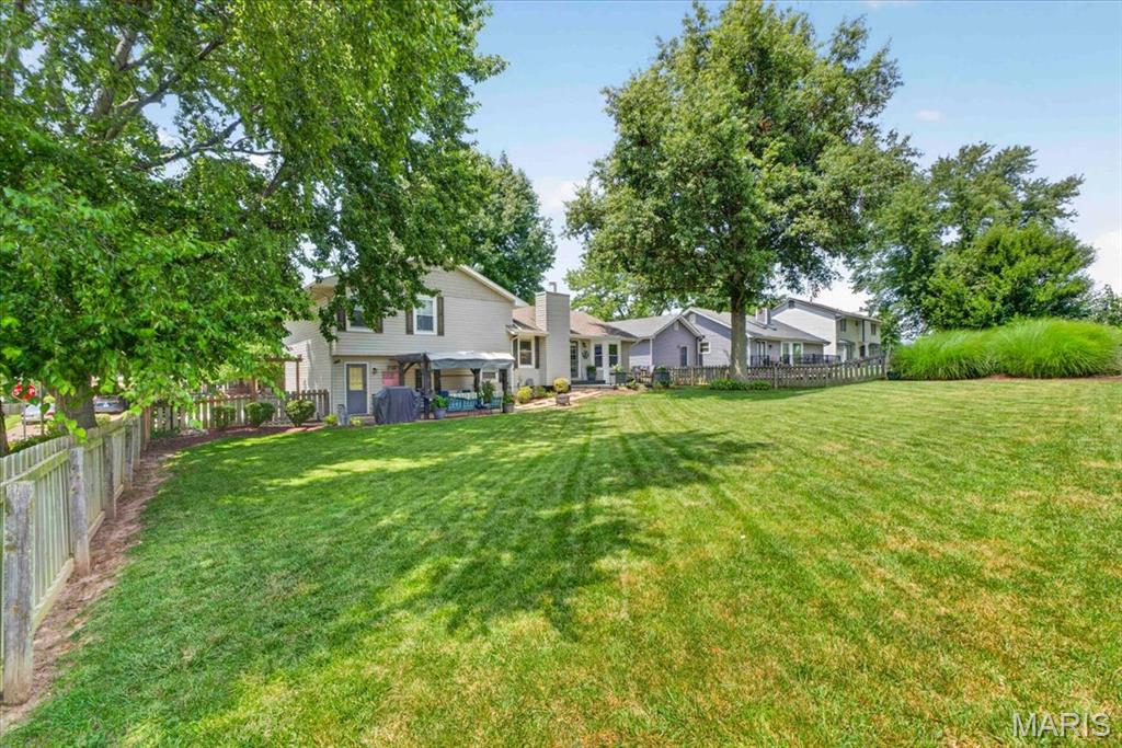 Country Manor - Residential