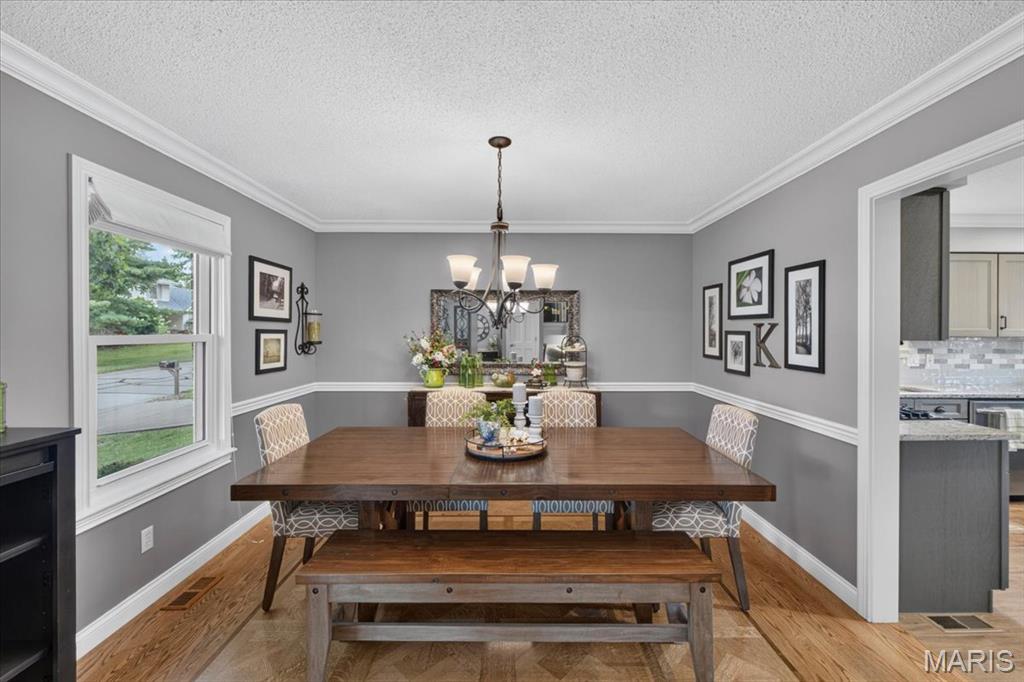 Country Manor - Residential