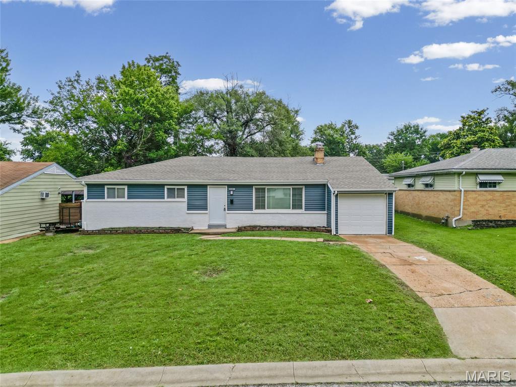Beautifully renovated 4-bedroom, 3-bath home offering modern updates and plenty of living space. This move-in-ready home features a spacious layout with a fully finished lower level complete with a custom wet bar, a third full bathroom, and a versatile flex room, making it ideal for entertaining, a home office, a gym, or additional living space. Recent updates include brand-new appliances, a newer roof, newer water heater, updated electrical, and numerous additional improvements throughout. Conveniently located just minutes from Highway 70, this home provides easy access to shopping, dining, and major commuter routes.