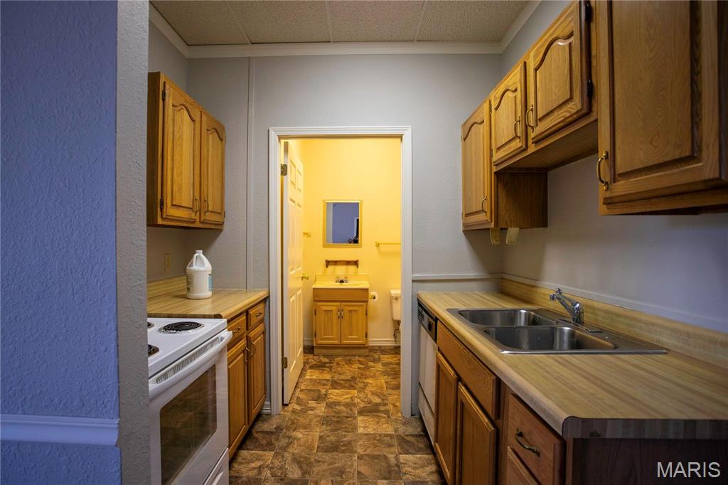 n/a - Commercial Sale