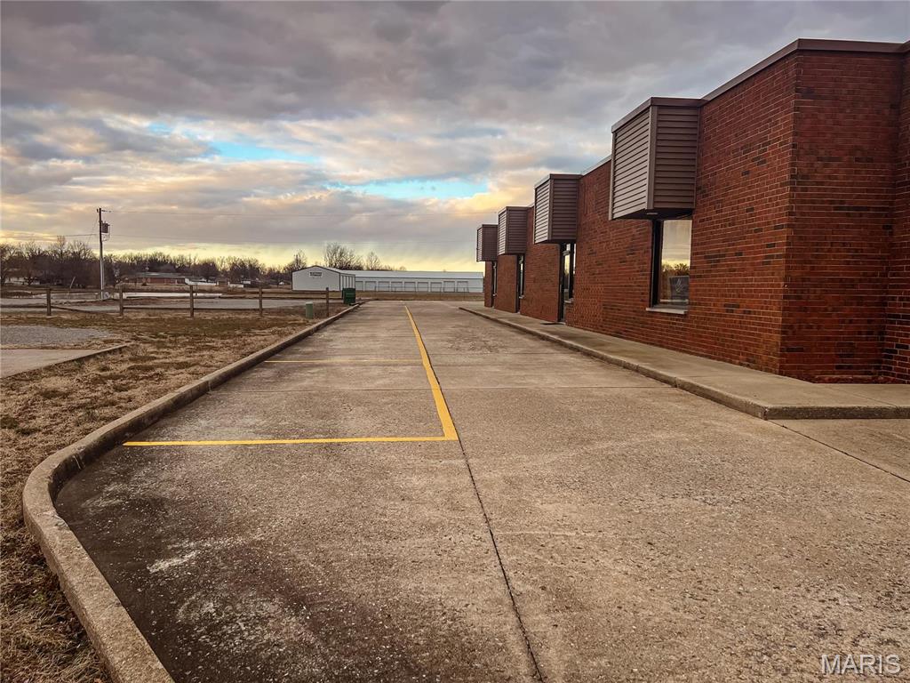 n/a - Commercial Sale