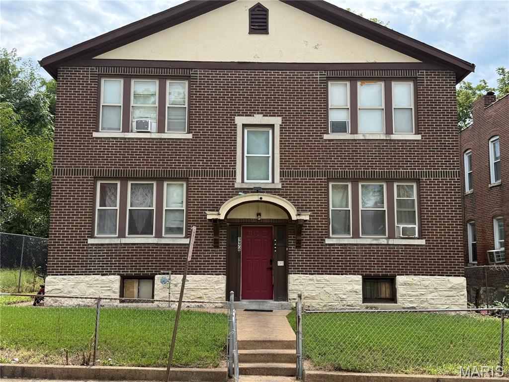 Check out this incredibly renovated multi-family!! This beautiful brick home in Saint Louis, MO is perfect for an investor looking to build portfolio, or someone looking to move in and continue to rent out the other units to build your future wealth from within! The possibilities are endless. This multi-family has recently been updated with new floors, paint, and new water heaters. Start earning income today, and do not miss your chance on this excellent opportunity! Please do not disturb occupied units without accept contract.