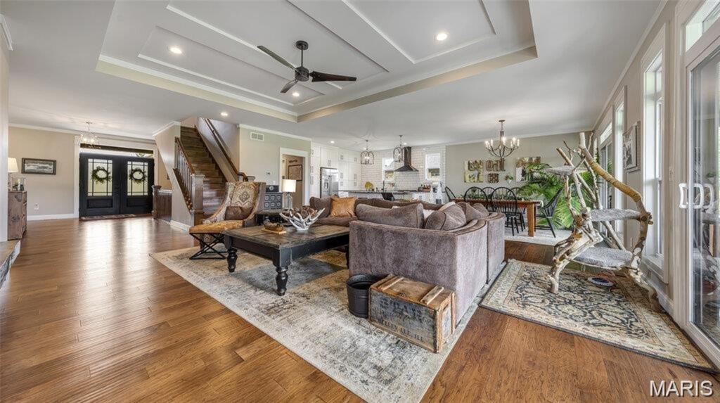 Stone Cliff Manor - Residential