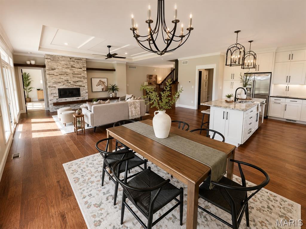 Stone Cliff Manor - Residential