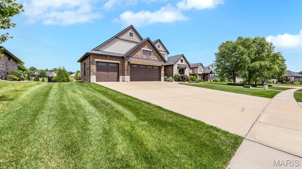 Stone Cliff Manor - Residential