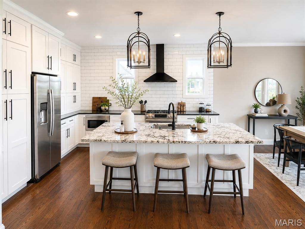 Stone Cliff Manor - Residential