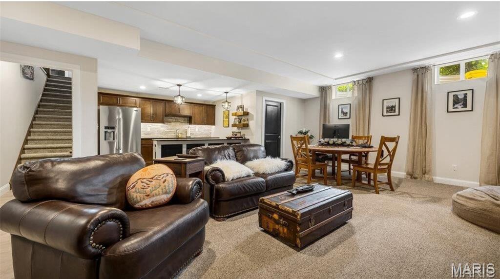 Stone Cliff Manor - Residential