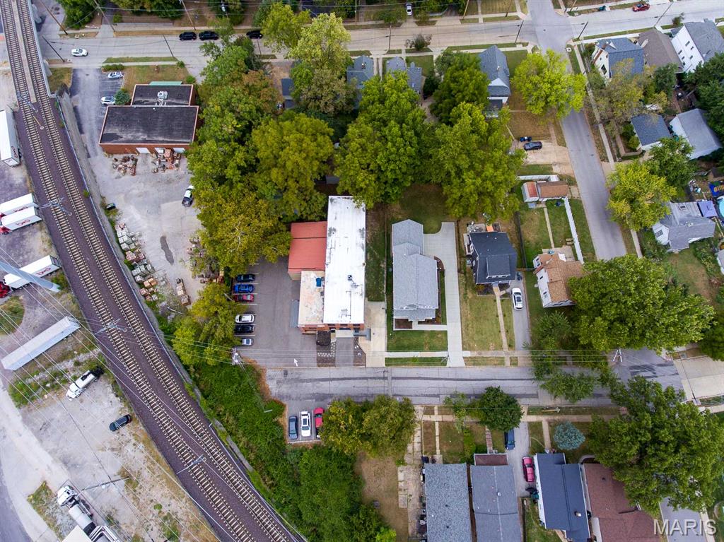 Greenwood - Commercial Sale