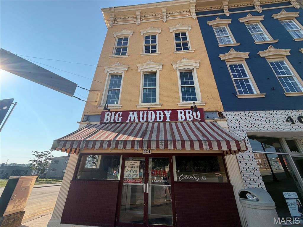 Original Town - Commercial Sale