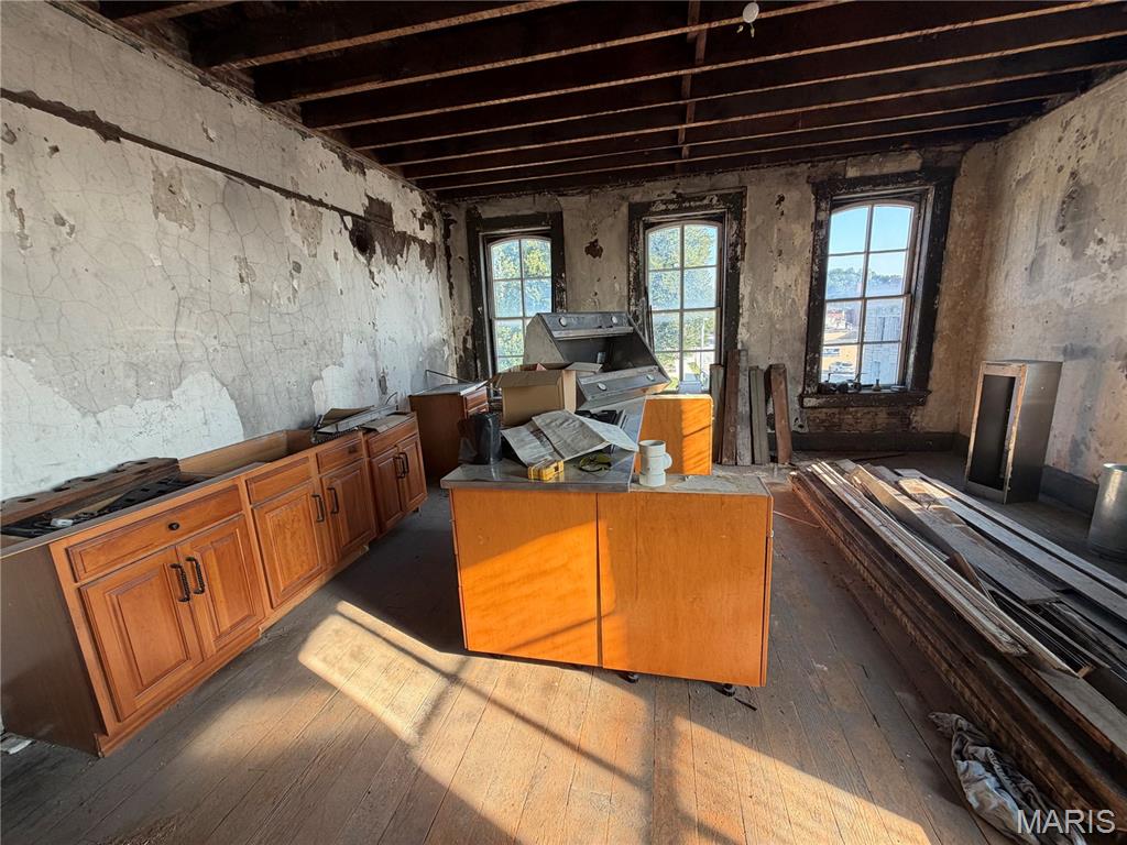 Original Town - Commercial Sale