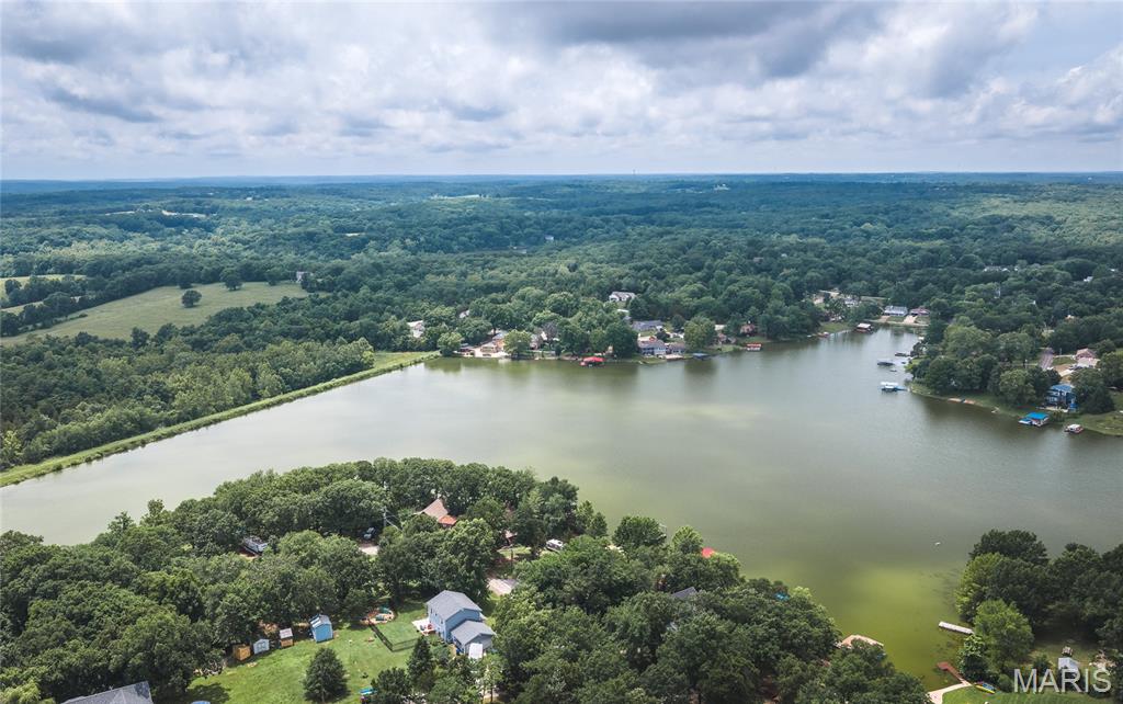 Lake St Clair - Land