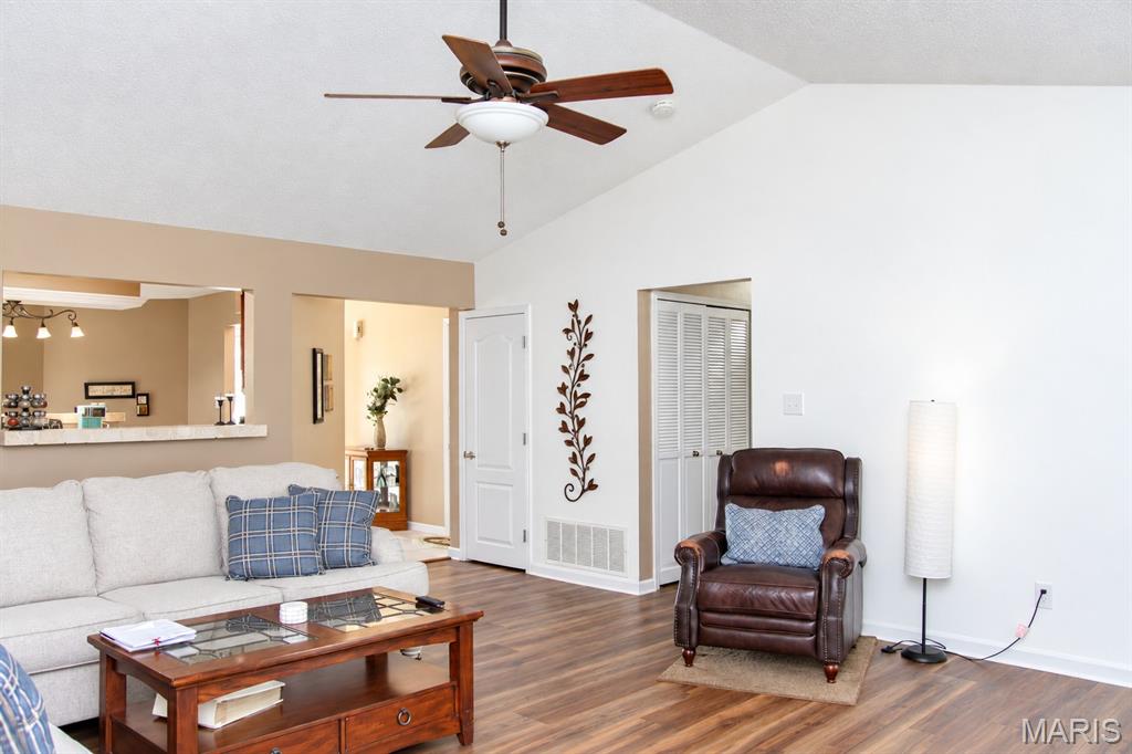 Meadow Ridge Villas #17 - Residential