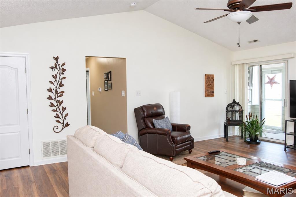 Meadow Ridge Villas #17 - Residential