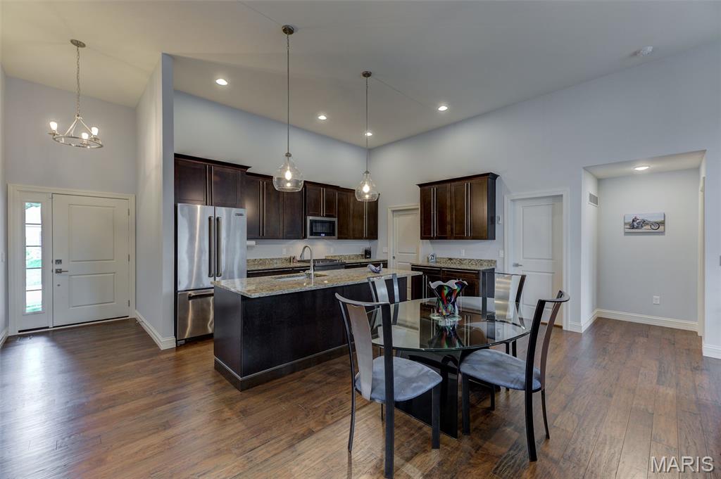 Laurel Oak Manor - Residential