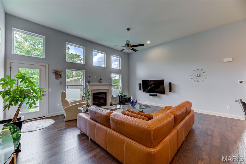 Laurel Oak Manor - Residential