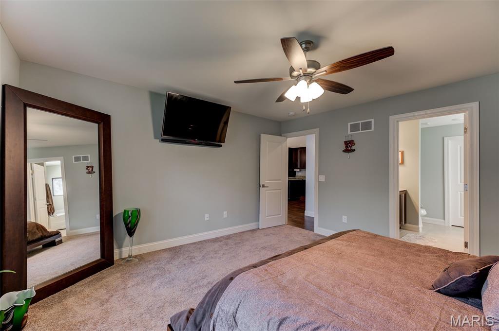 Laurel Oak Manor - Residential