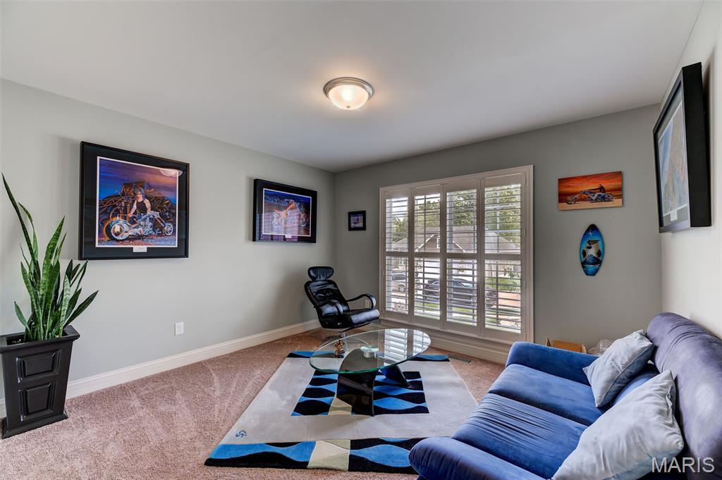 Laurel Oak Manor - Residential
