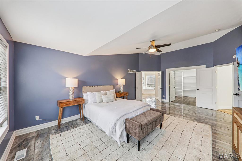 Manors At Bellerive One - Residential