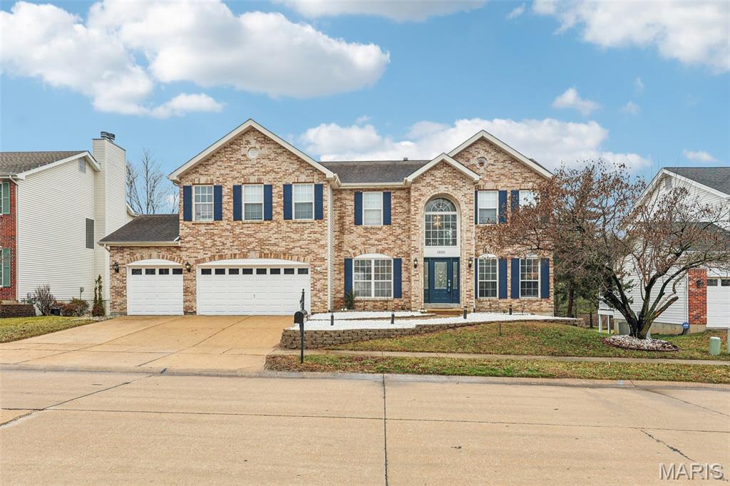 Manors At Bellerive One - Residential