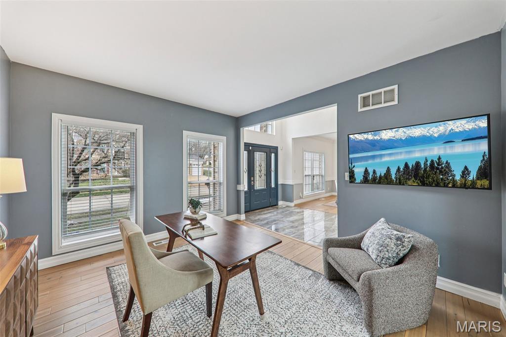 Manors At Bellerive One - Residential