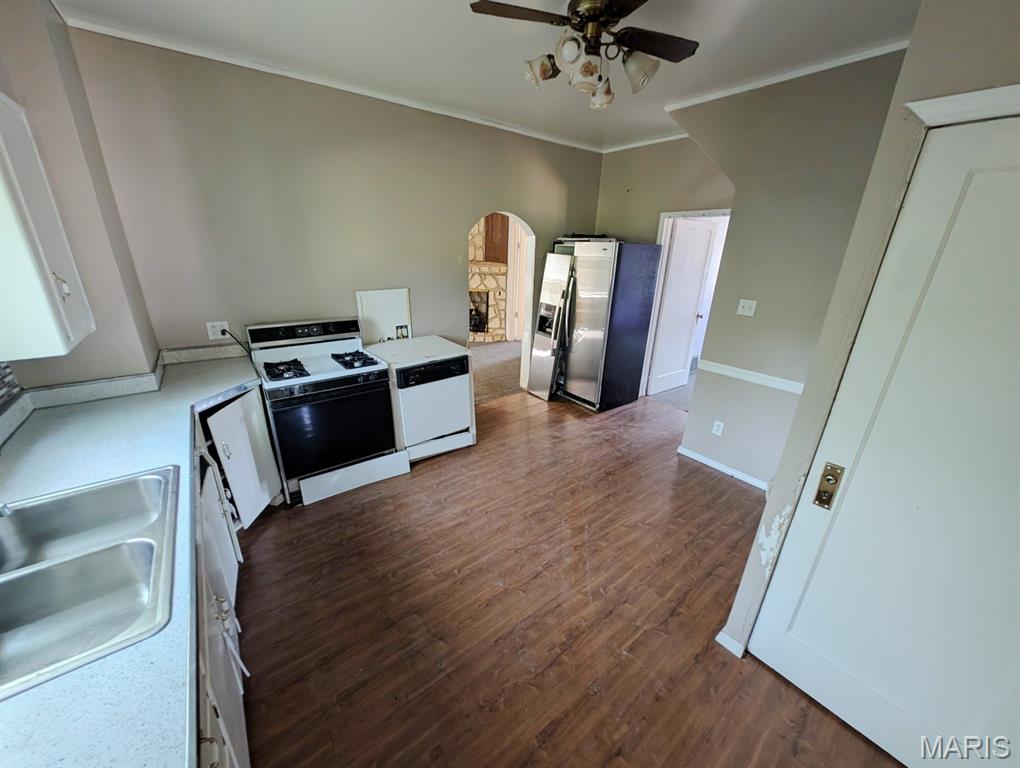 Bornman, Waugh & Chicks Add - Residential