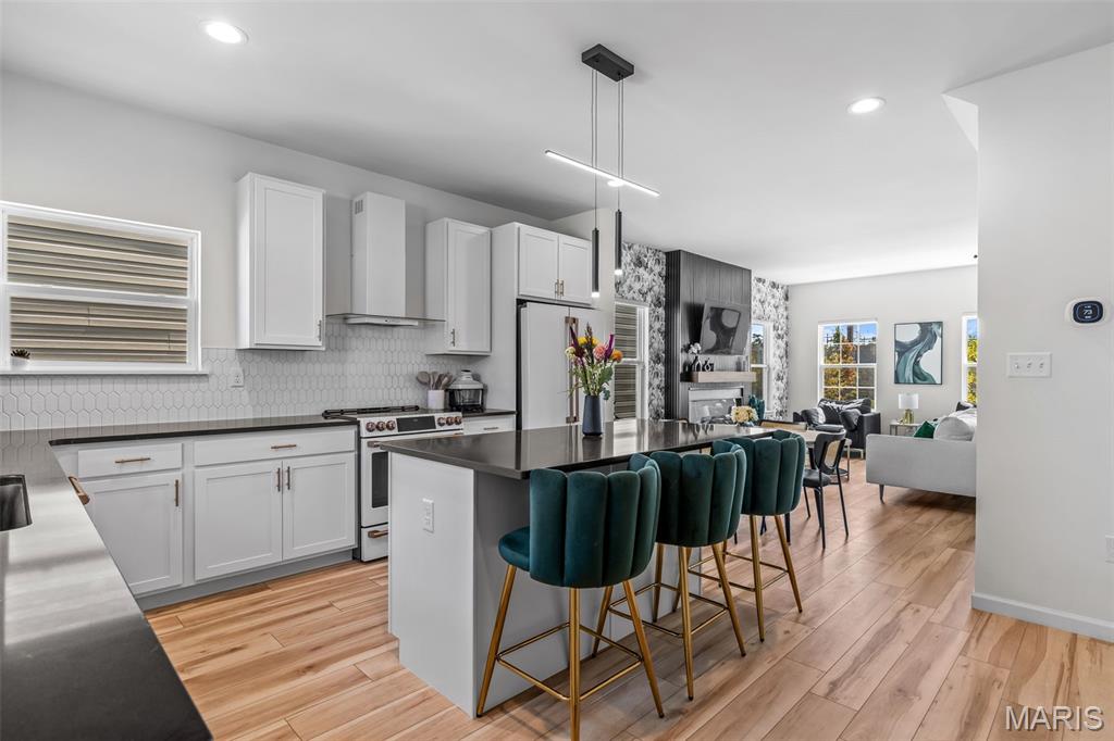 Villages At Crestwood Crossing The - Residential