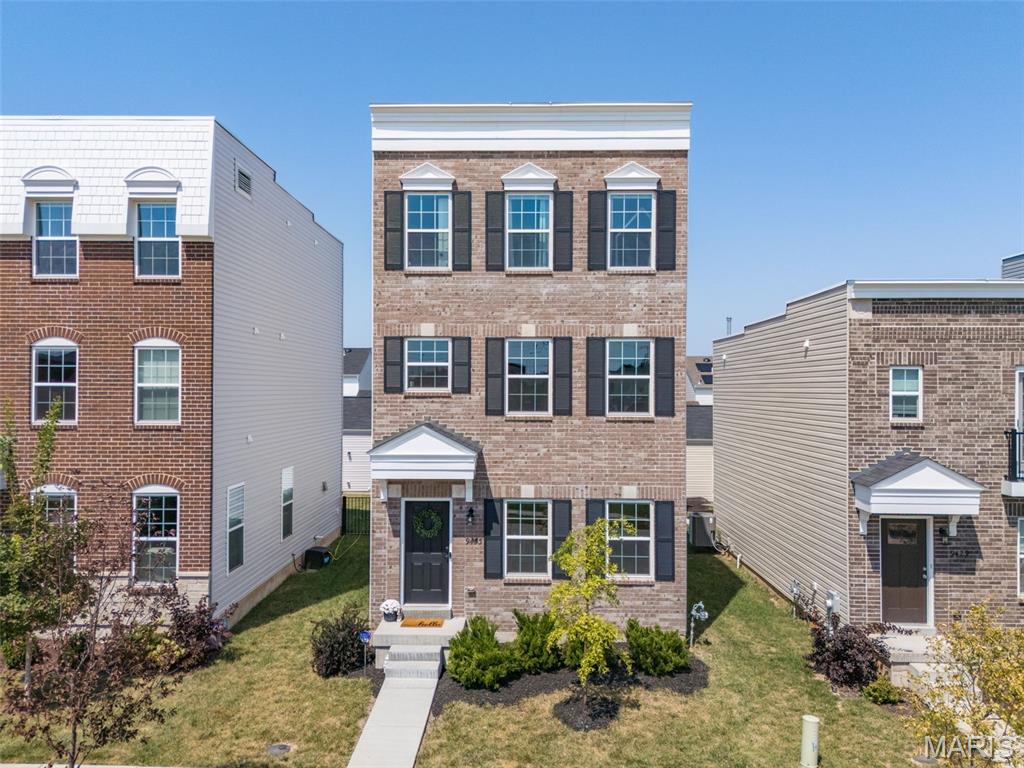 Villages At Crestwood Crossing The - Residential