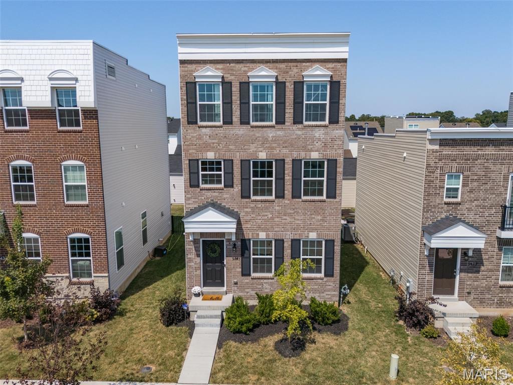 Villages At Crestwood Crossing The - Residential