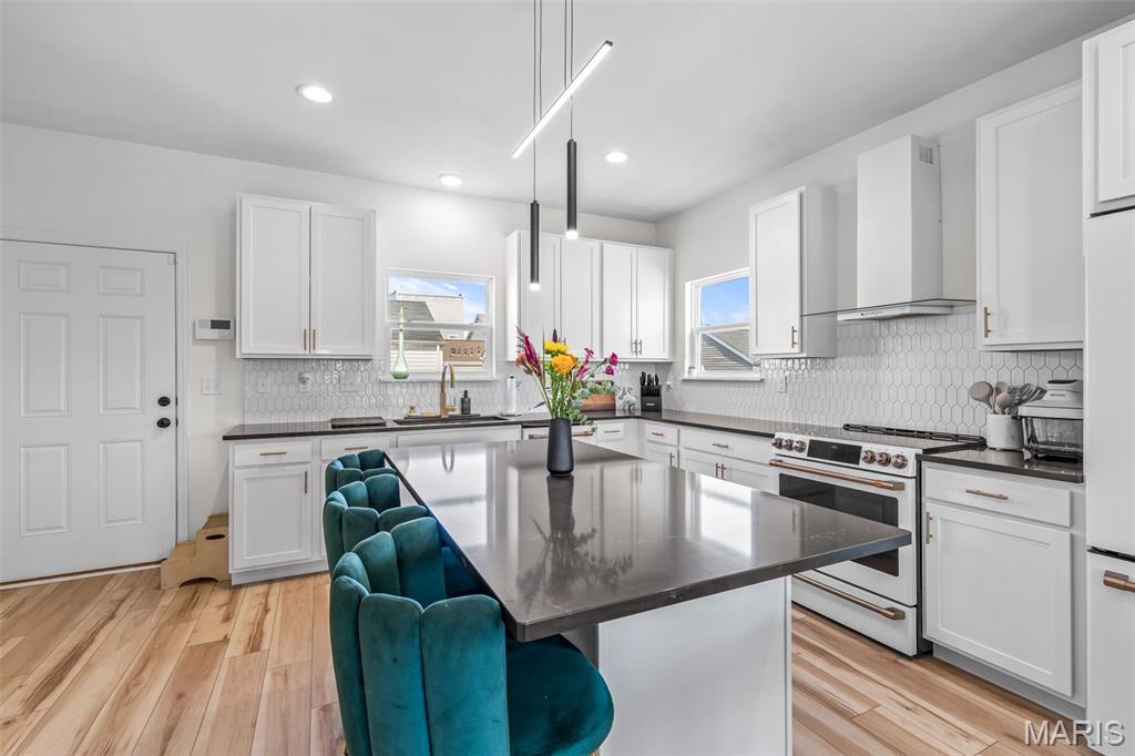 Villages At Crestwood Crossing The - Residential