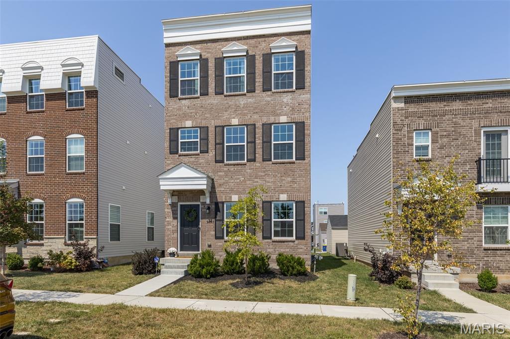 Villages At Crestwood Crossing The - Residential