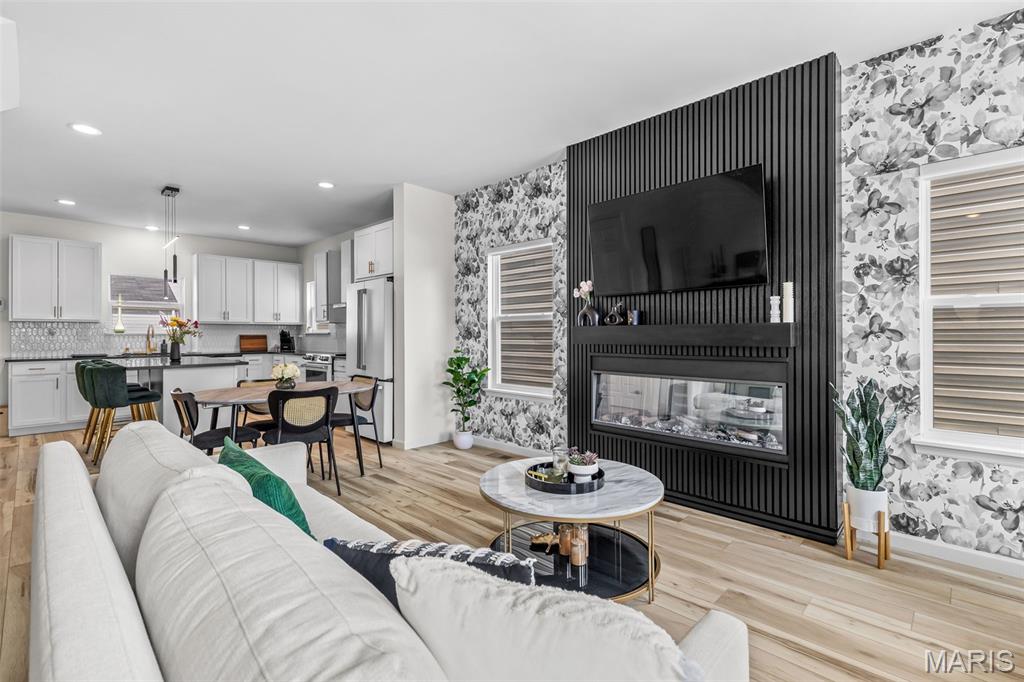 Villages At Crestwood Crossing The - Residential