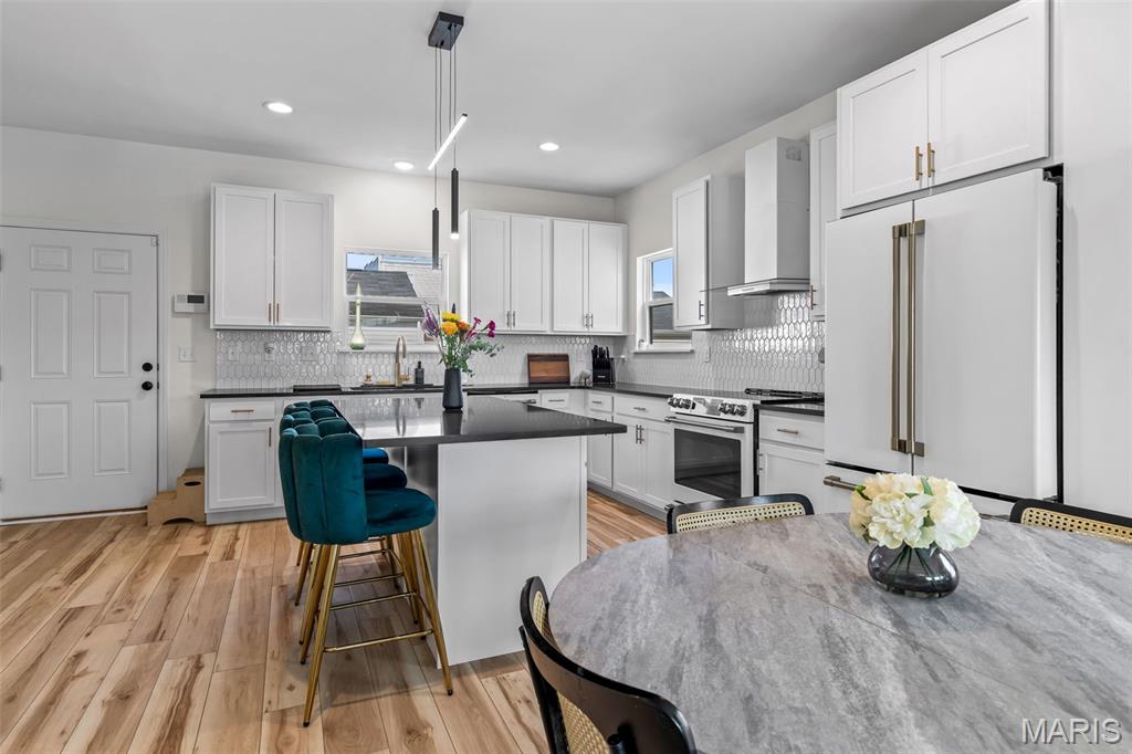 Villages At Crestwood Crossing The - Residential