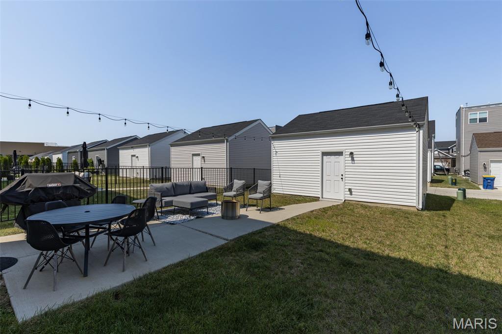Villages At Crestwood Crossing The - Residential