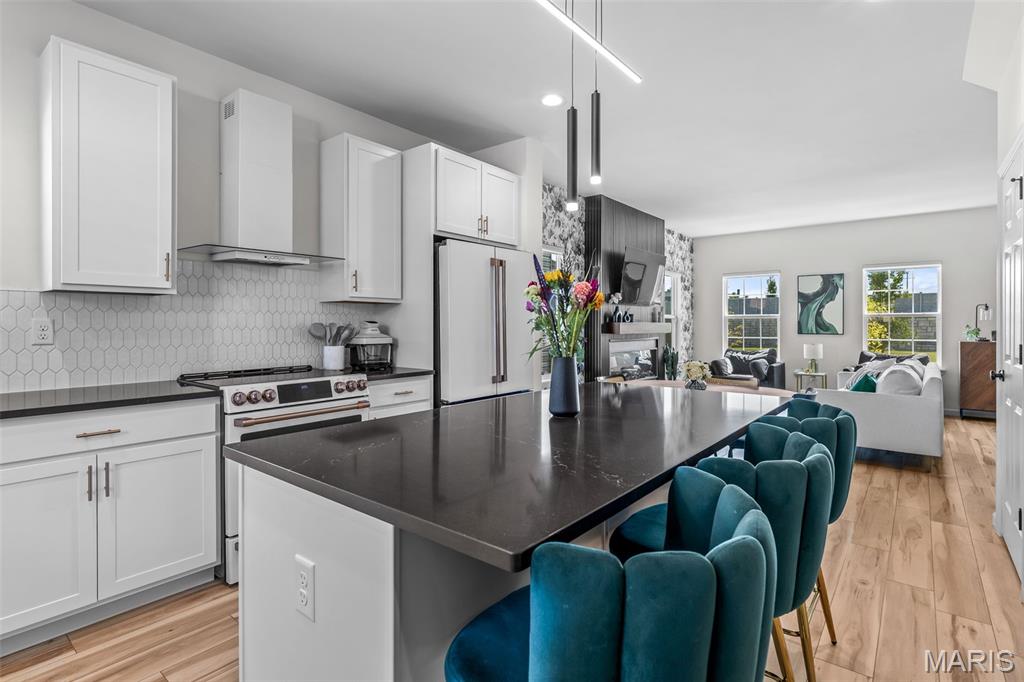 Villages At Crestwood Crossing The - Residential