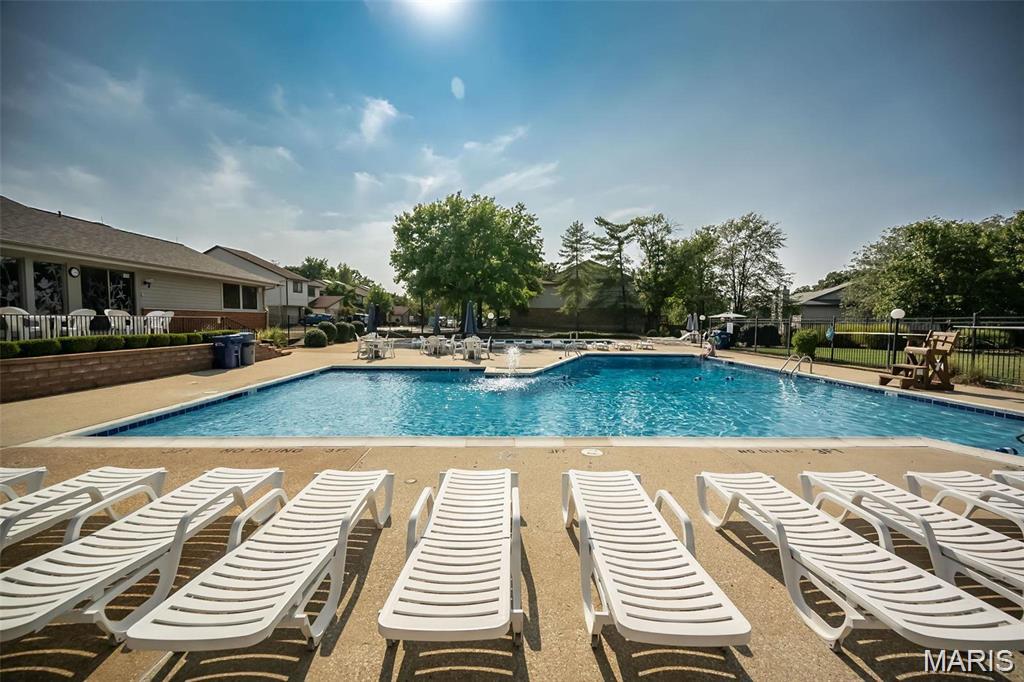 Treetop Condo Ph Ii - Residential