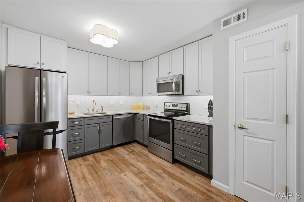 Treetop Condo Ph Ii - Residential