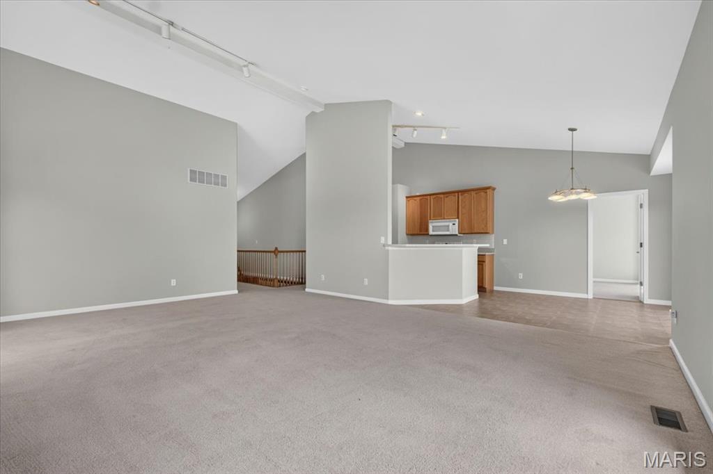 Queensbrooke - Residential