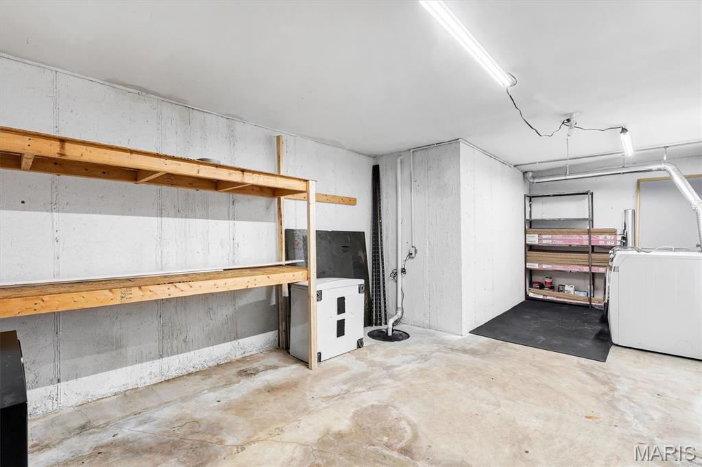 Cambridge Courts Condo - Residential