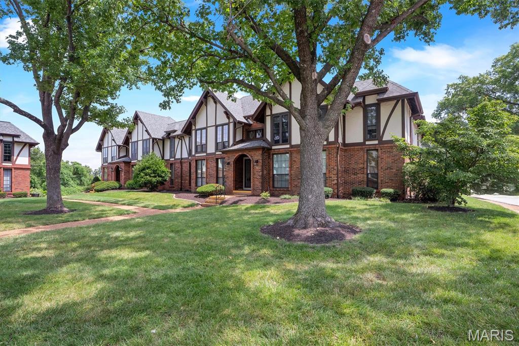 Cambridge Courts Condo - Residential