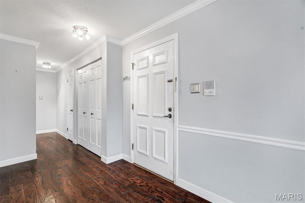 Cambridge Courts Condo - Residential