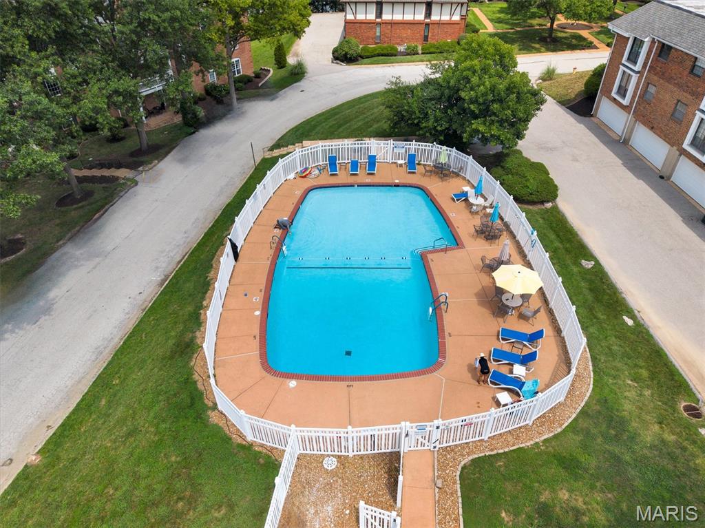 Cambridge Courts Condo - Residential